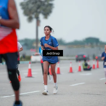 Runner Photo 7551713