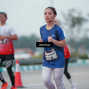 Runner Photo 7551739