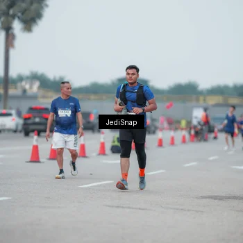 Runner Photo 7551760