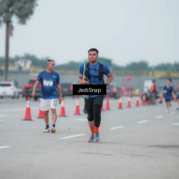 Runner Photo 7551763