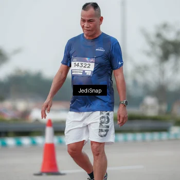 Runner Photo 7551772