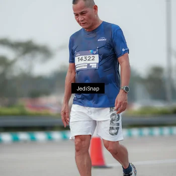 Runner Photo 7551773