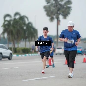 Runner Photo 7551775