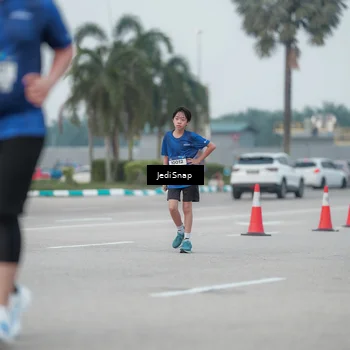 Runner Photo 7551785