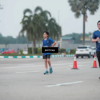 Runner Photo 7551790