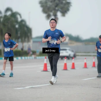 Runner Photo 7551791