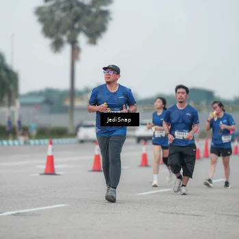 Runner Photo 7551804