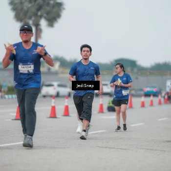 Runner Photo 7551805