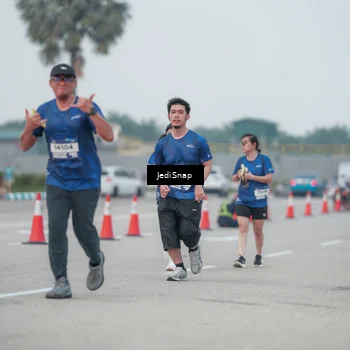 Runner Photo 7551806