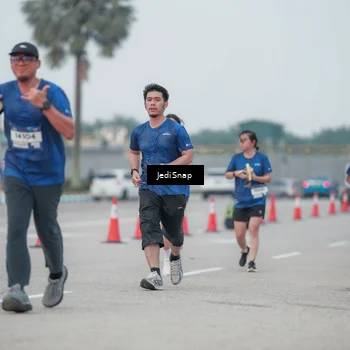Runner Photo 7551810