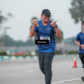 Runner Photo 7551814