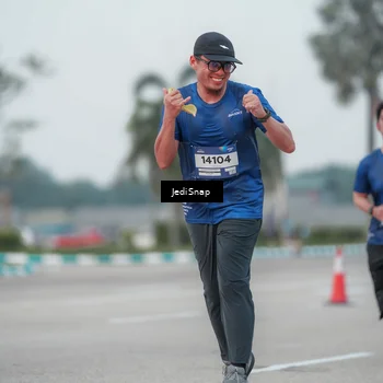 Runner Photo 7551815