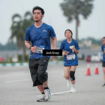 Runner Photo 7551828