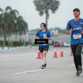 Runner Photo 7551830