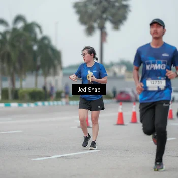 Runner Photo 7551836