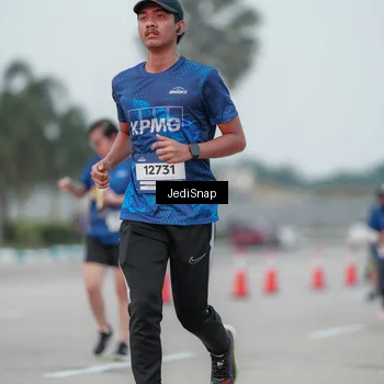 Runner Photo 7551837