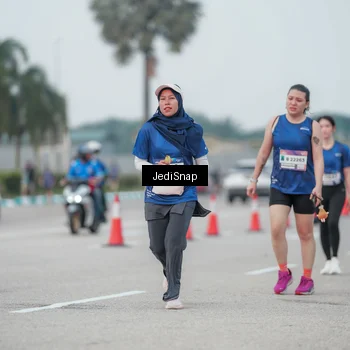 Runner Photo 7551842