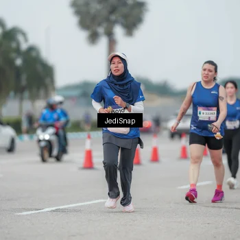 Runner Photo 7551843