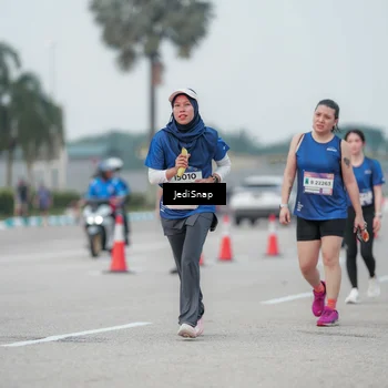 Runner Photo 7551846