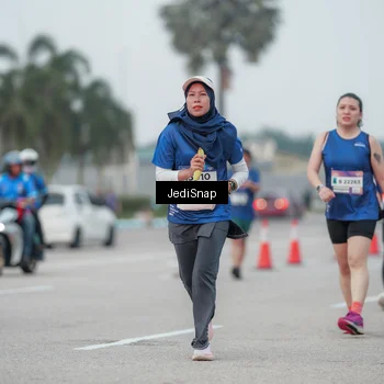 Runner Photo 7551848