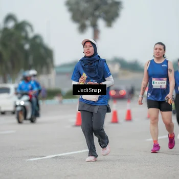 Runner Photo 7551849