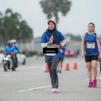 Runner Photo 7551850