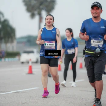 Runner Photo 7551857