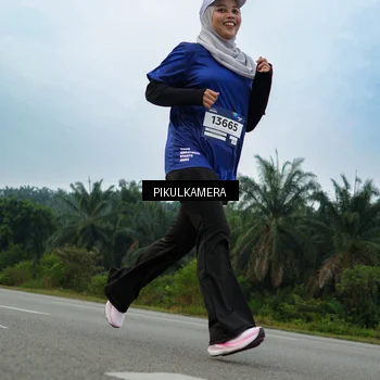 Runner Photo 7551875
