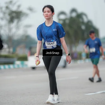Runner Photo 7551882