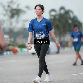 Runner Photo 7551889