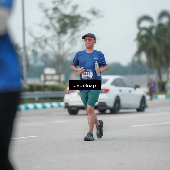 Runner Photo 7551893