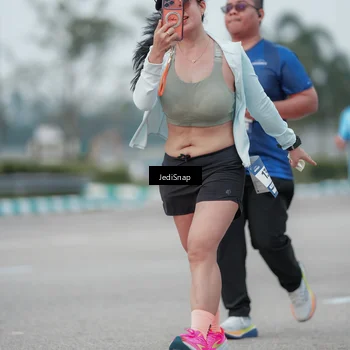 Runner Photo 7551901