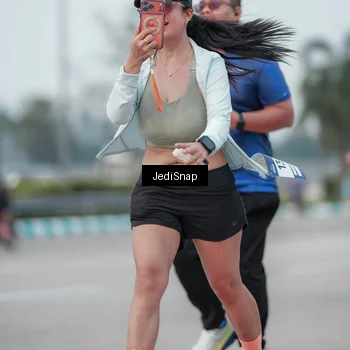 Runner Photo 7551905