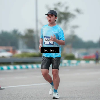 Runner Photo 7551906