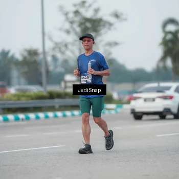 Runner Photo 7551908