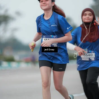 Runner Photo 7551915