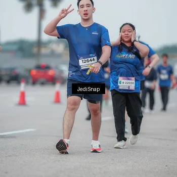 Runner Photo 7551934