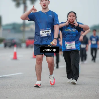 Runner Photo 7551936