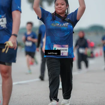 Runner Photo 7551945