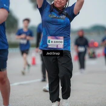 Runner Photo 7551953