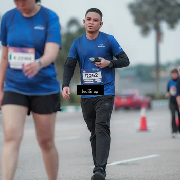 Runner Photo 7551956