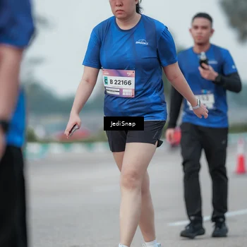 Runner Photo 7551958