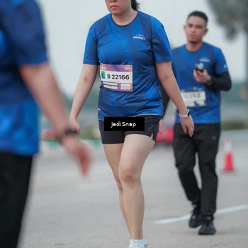 Runner Photo 7551959