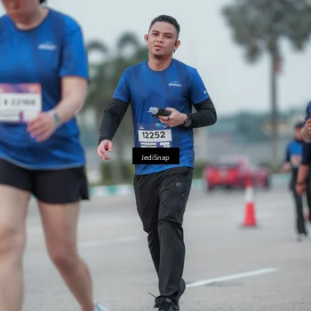 Runner Photo 7551960
