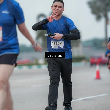 Runner Photo 7551964