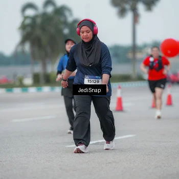 Runner Photo 7551973
