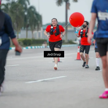 Runner Photo 7551980