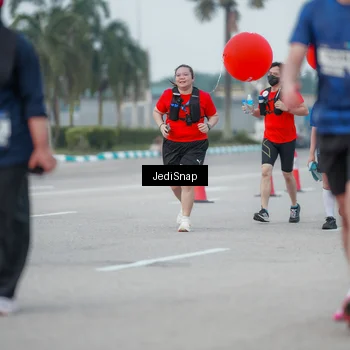 Runner Photo 7551983