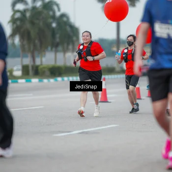 Runner Photo 7551984