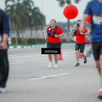 Runner Photo 7551991